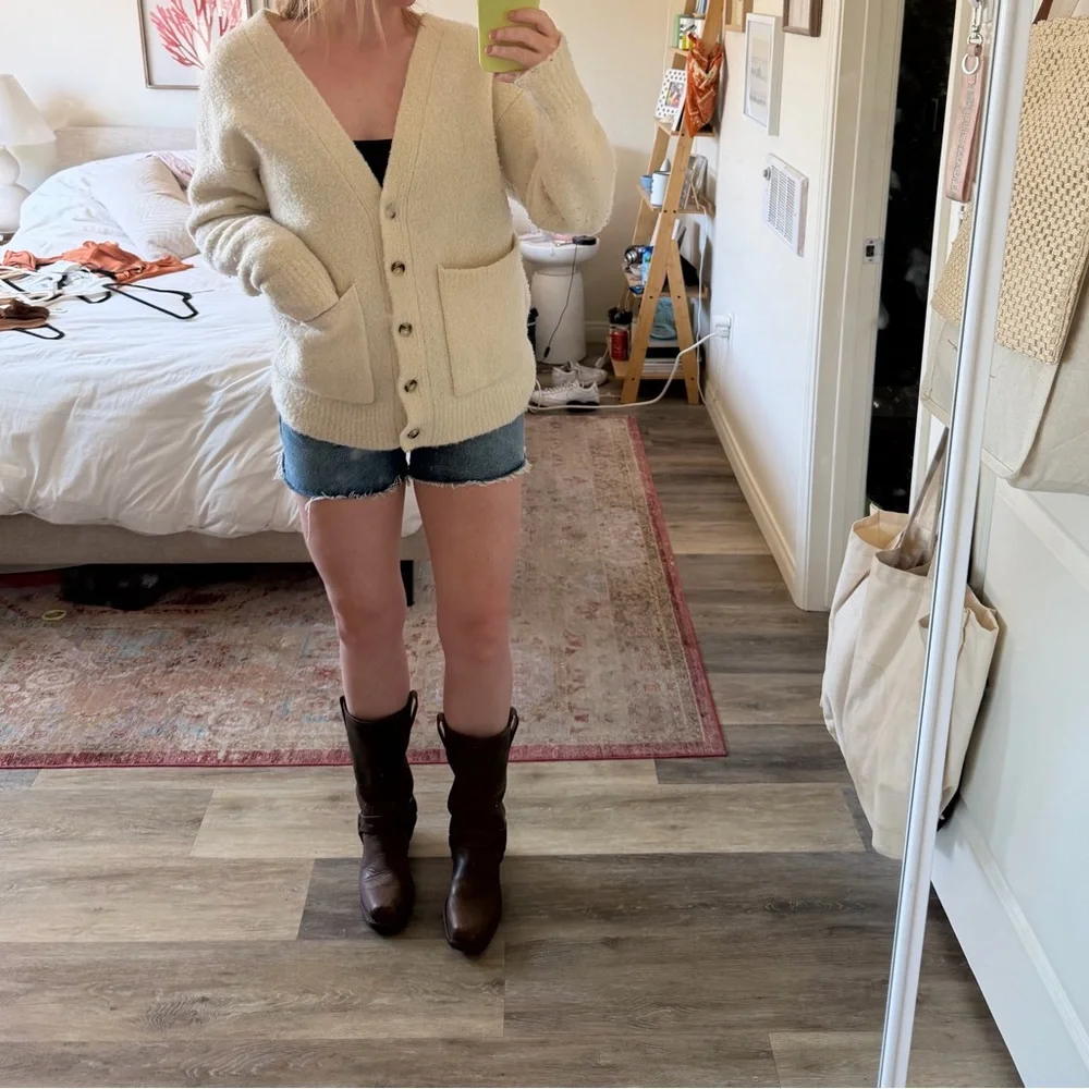 Aritzia Wilfred Cream Bouclé Button-Front Cardigan - Picture 4 of 8